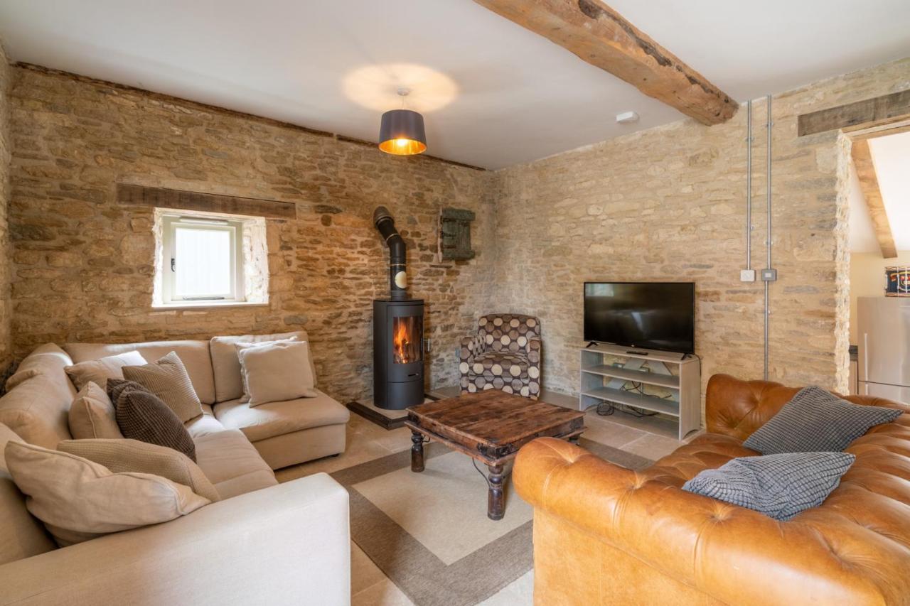 Middle Barn Villa Dyrham Exterior photo