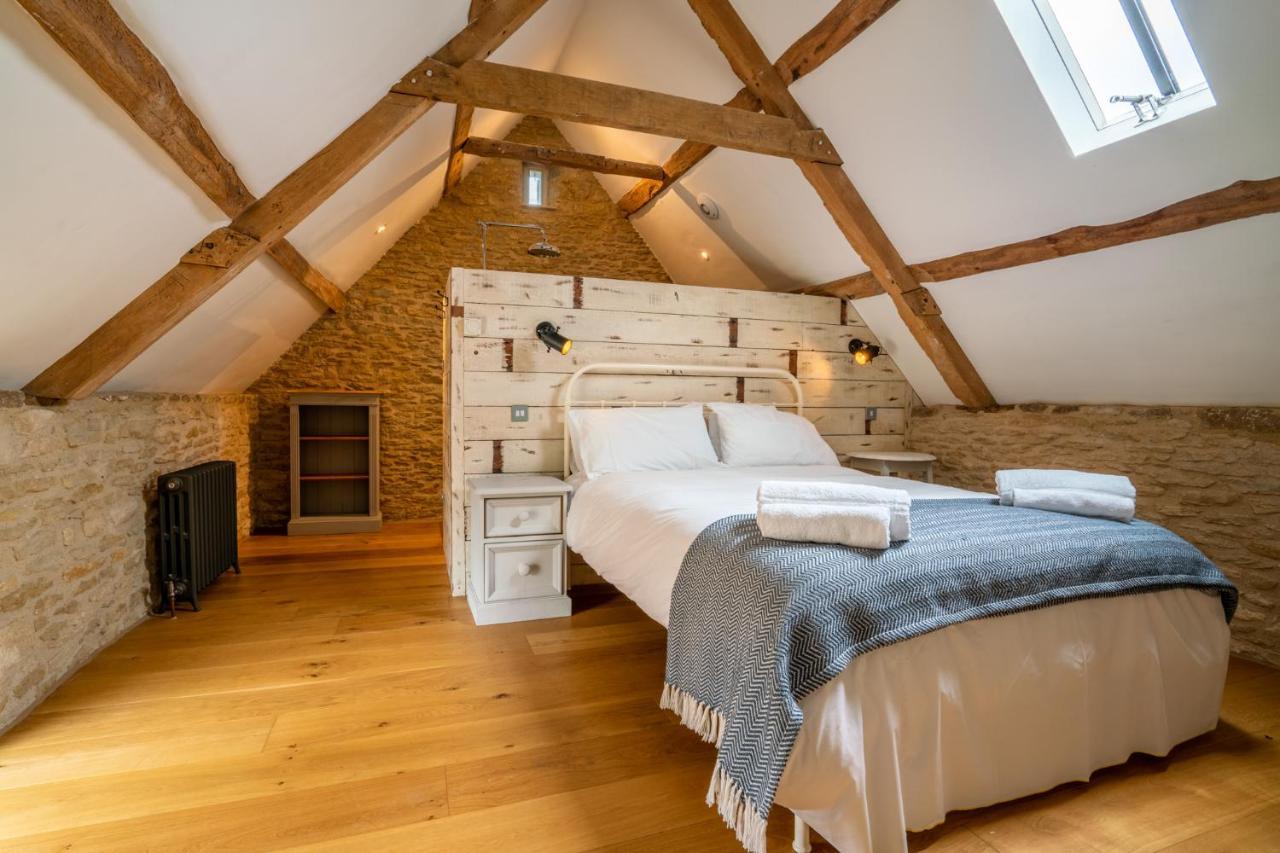 Middle Barn Villa Dyrham Exterior photo